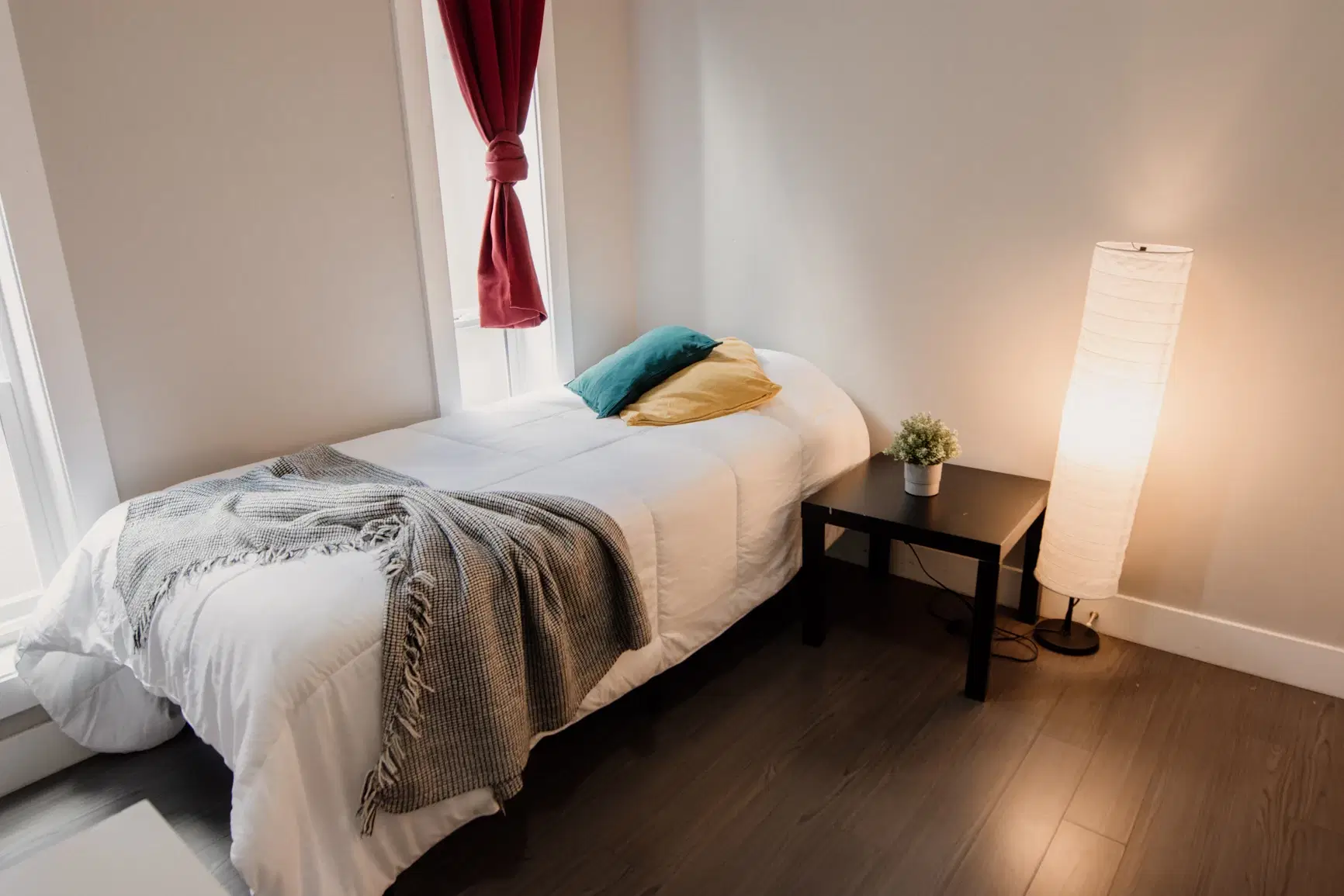 1361 E Broadway, Vancouver – Xalapa Room (1 Bed 1 Bath)