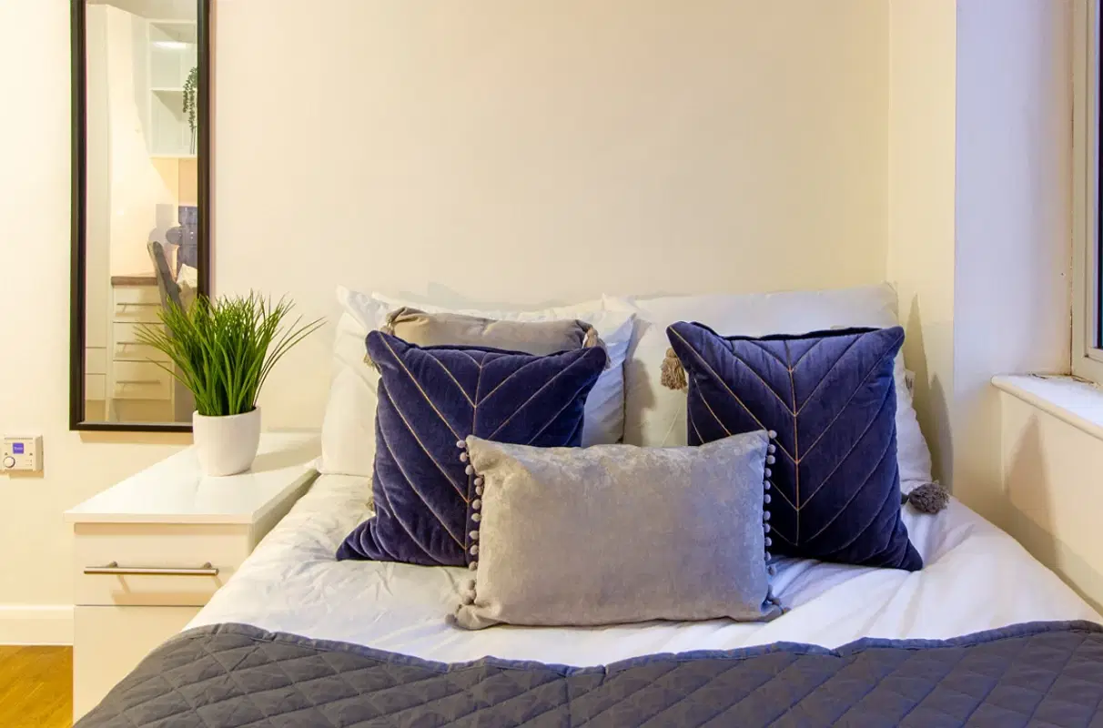 The Glasshouse, Nottingham – Silver 2 Bed Room