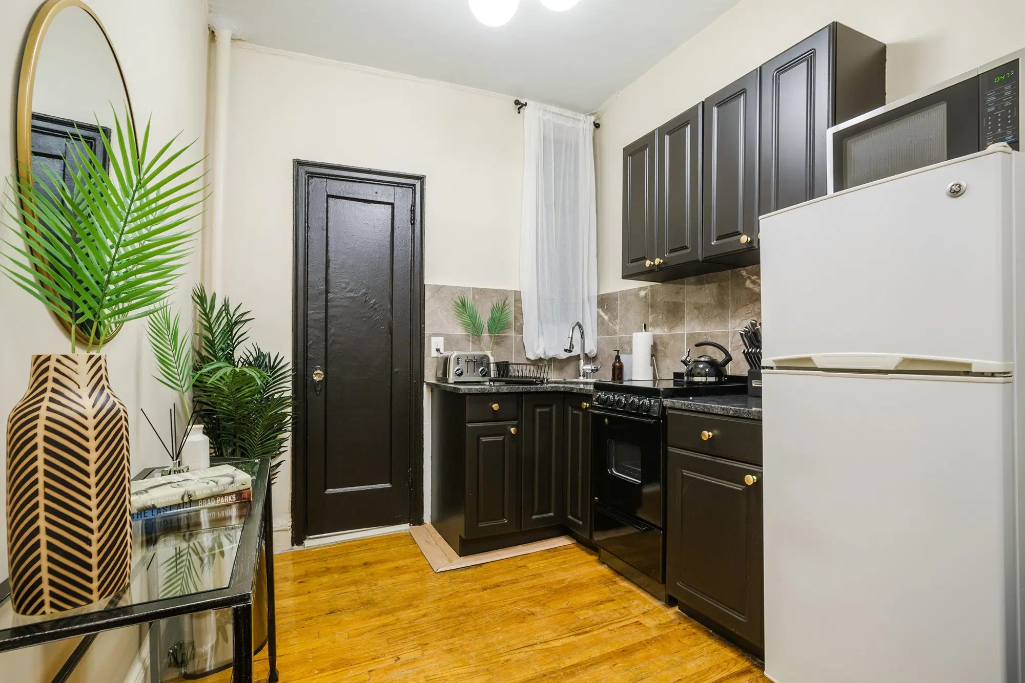 June Homes 10028, New York – #160: Upper East Side