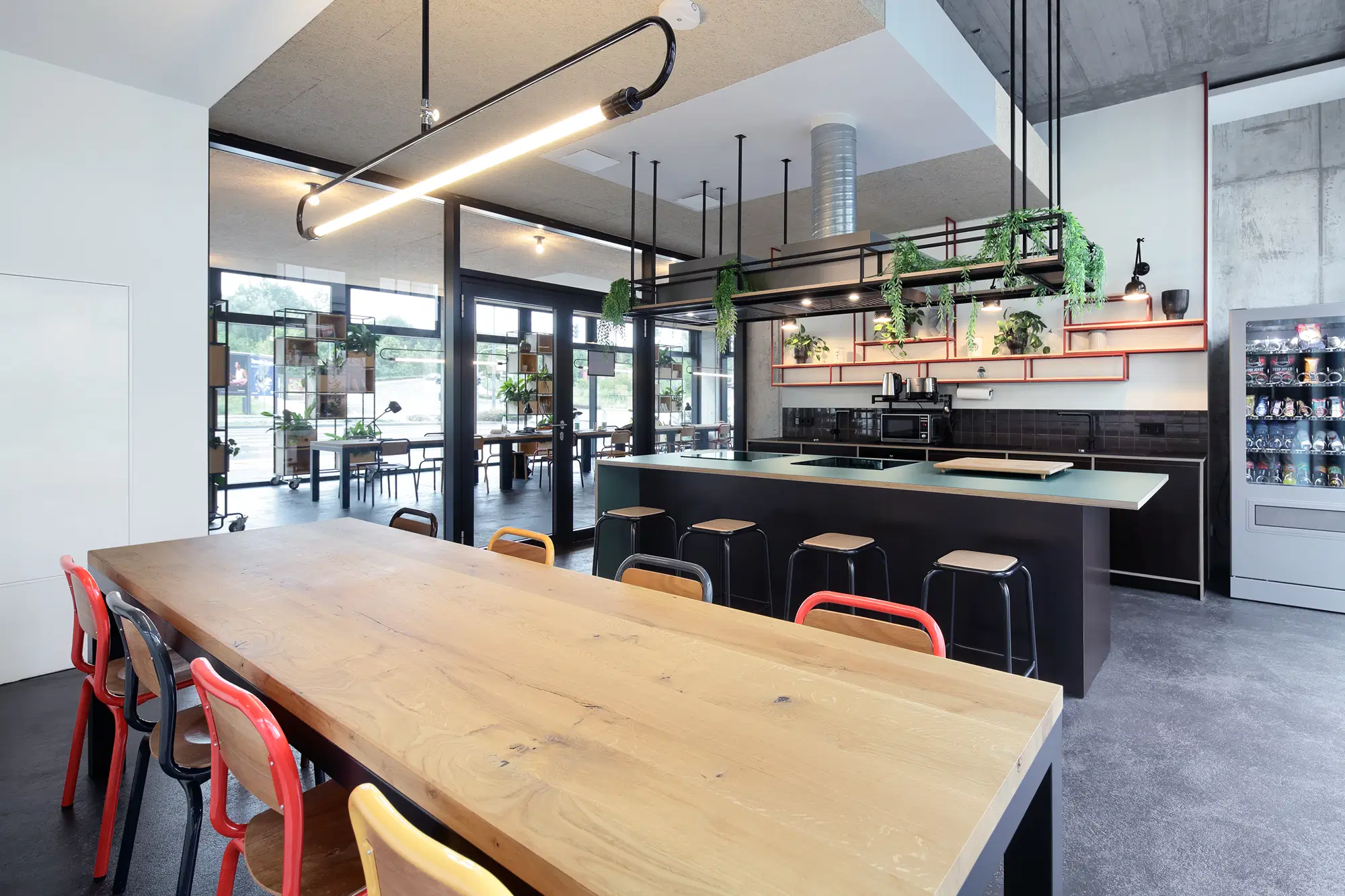 Neon Wood Frankfurt Riedberg, Frankfurt – Common Area