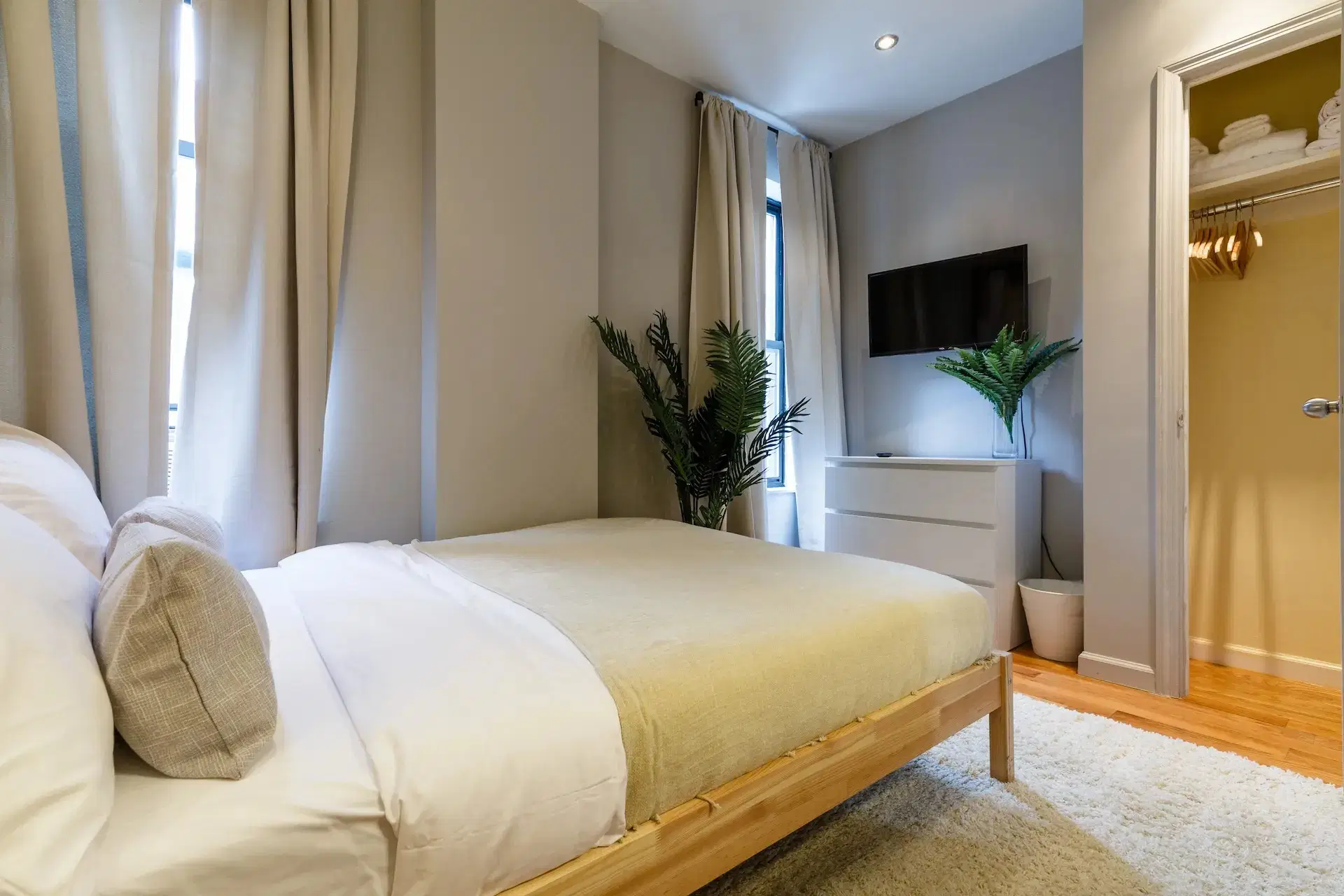 June Homes 10025, New York – #363A: Upper West Side