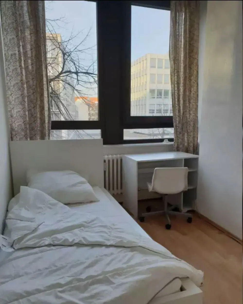 RM Bismarckstraße 106, Berlin – Room In 3 Bed 1 Bath (#31.1.106.)