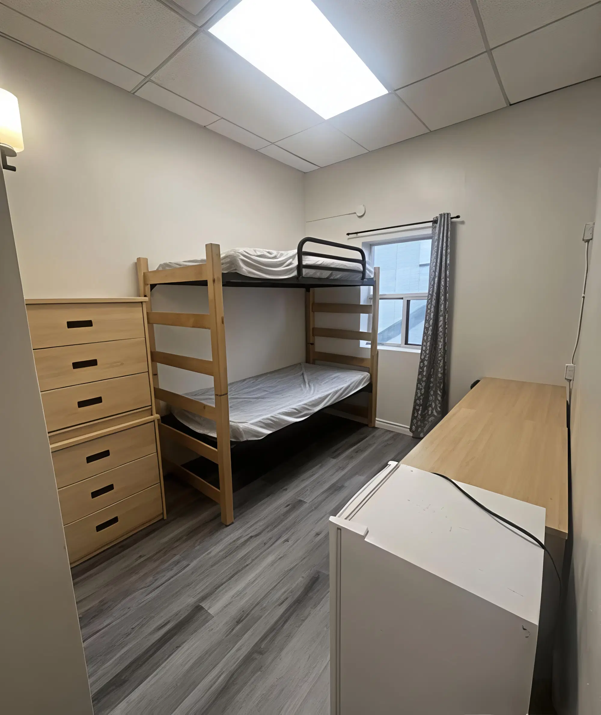 SPR M9B1B8, Toronto – Room in 5 Bed 3 Bath | Room D4: 3-bed unit