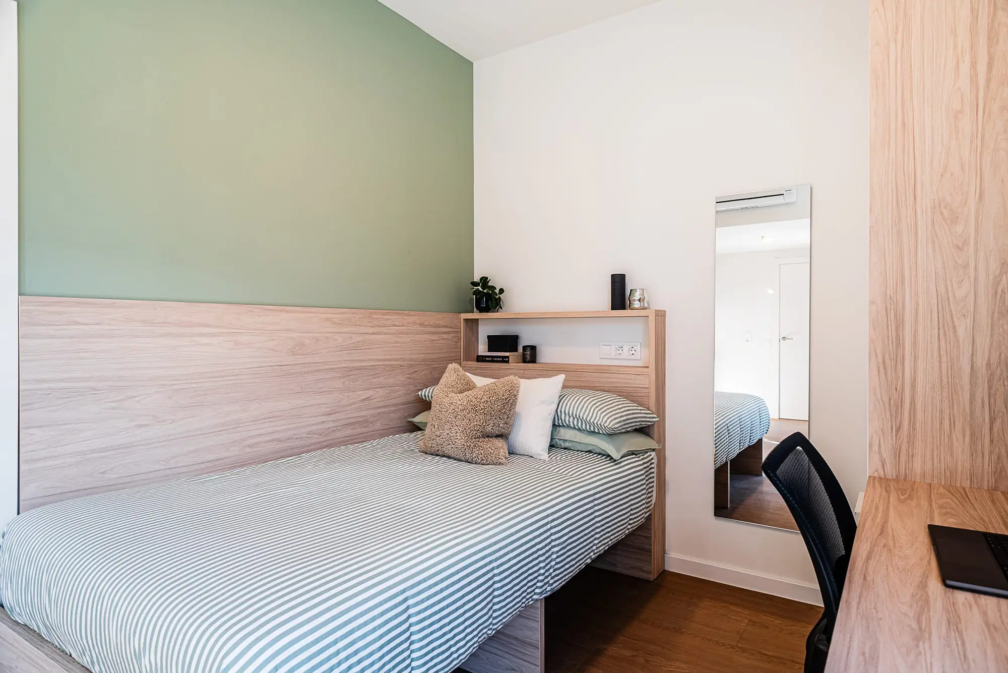 Livensa Living Madrid Aravaca Campus, Madrid – Superior Studio with Terrace
