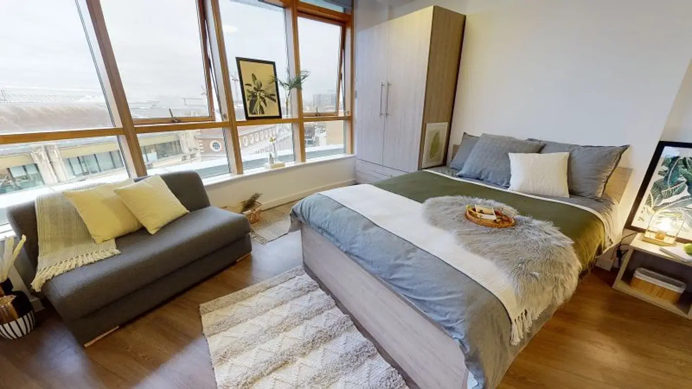 iQ Kingston, Kingston upon Thames – Diamond Studio