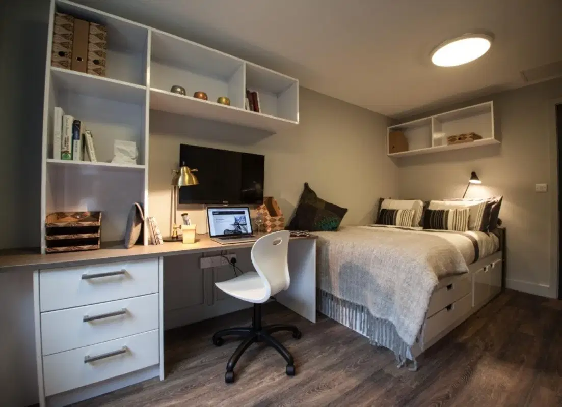 Halsmere Studios, London – Classic Studio Plus