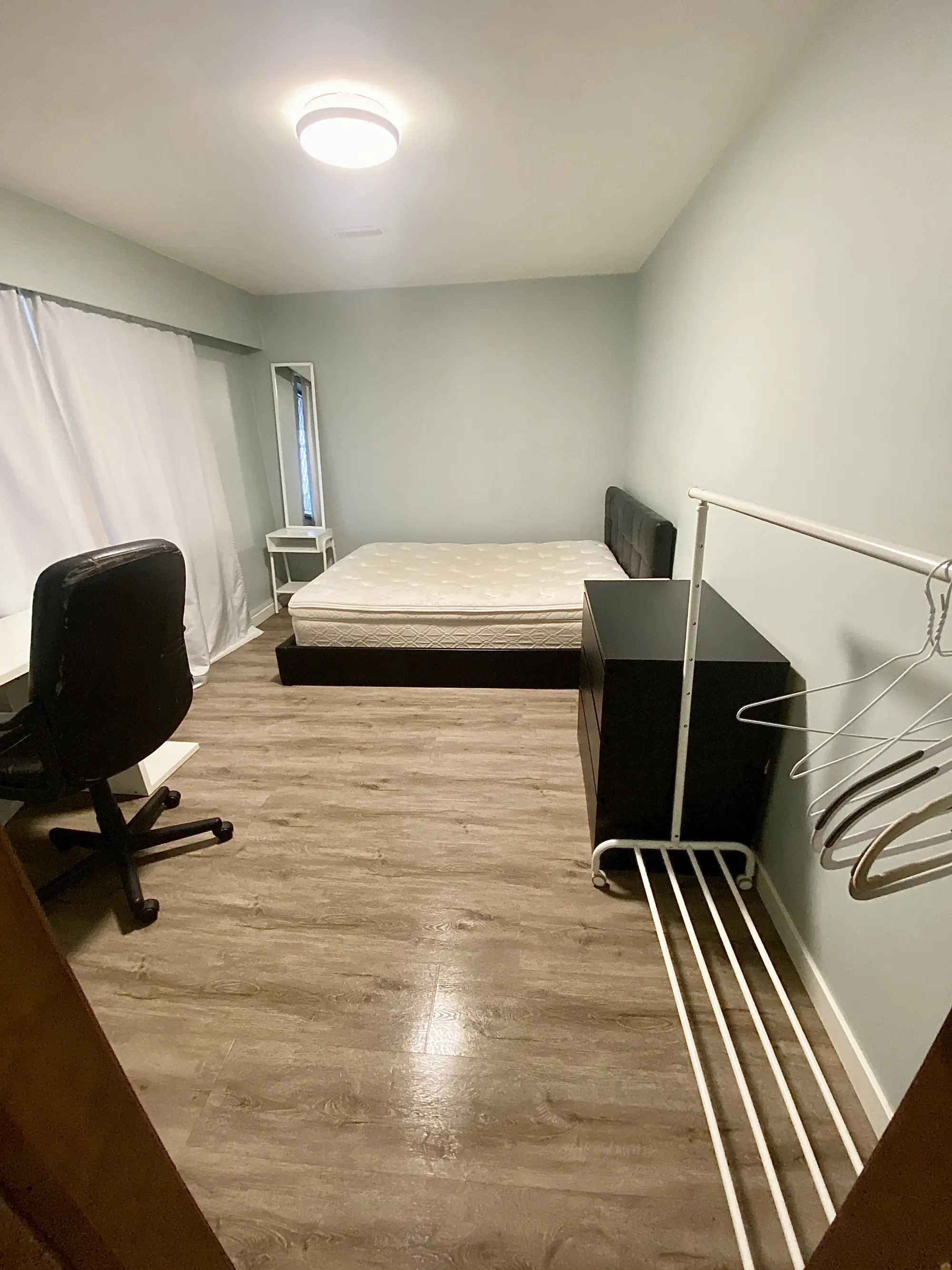 2577 E 43rd Ave, Vancouver – Room in a 1 Bed 1 Bath | Shibuya Room
