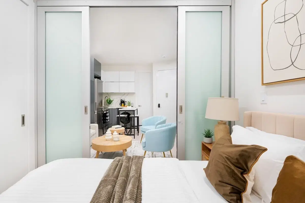 Urban 317, New York – #317-2A: Room in 1 Bedroom and 1 Bathroom