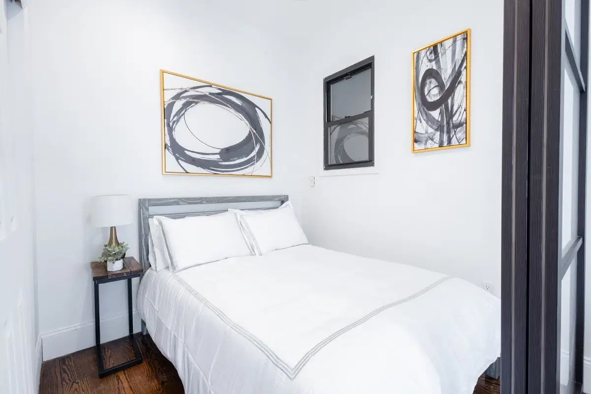 Urban 69, New York – #69-5C: Room in 1 Bedroom and 1 Bathroom
