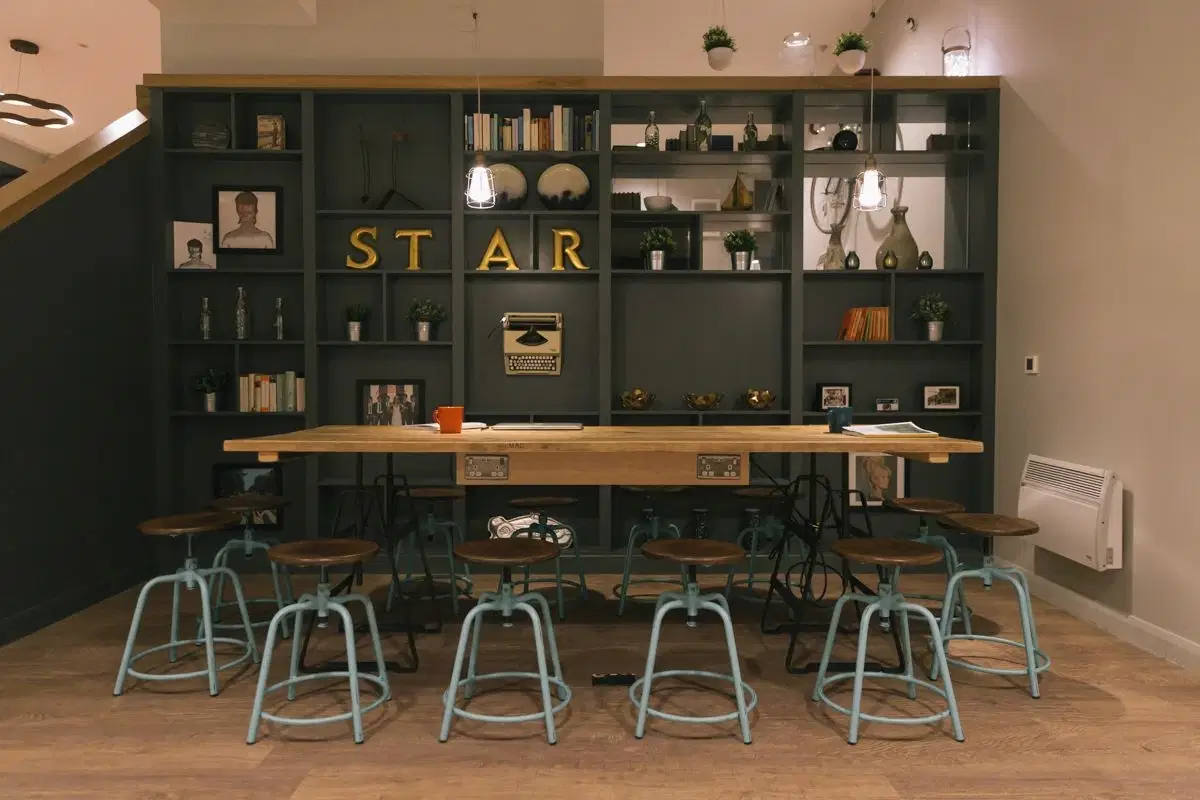 College Green, Bristol – Amenities