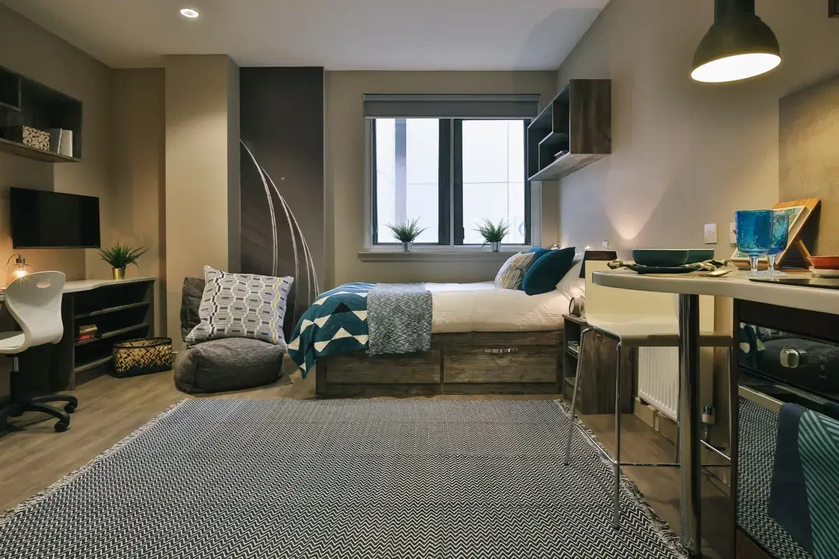 333 Bath Street, Glasgow – Classic Studio