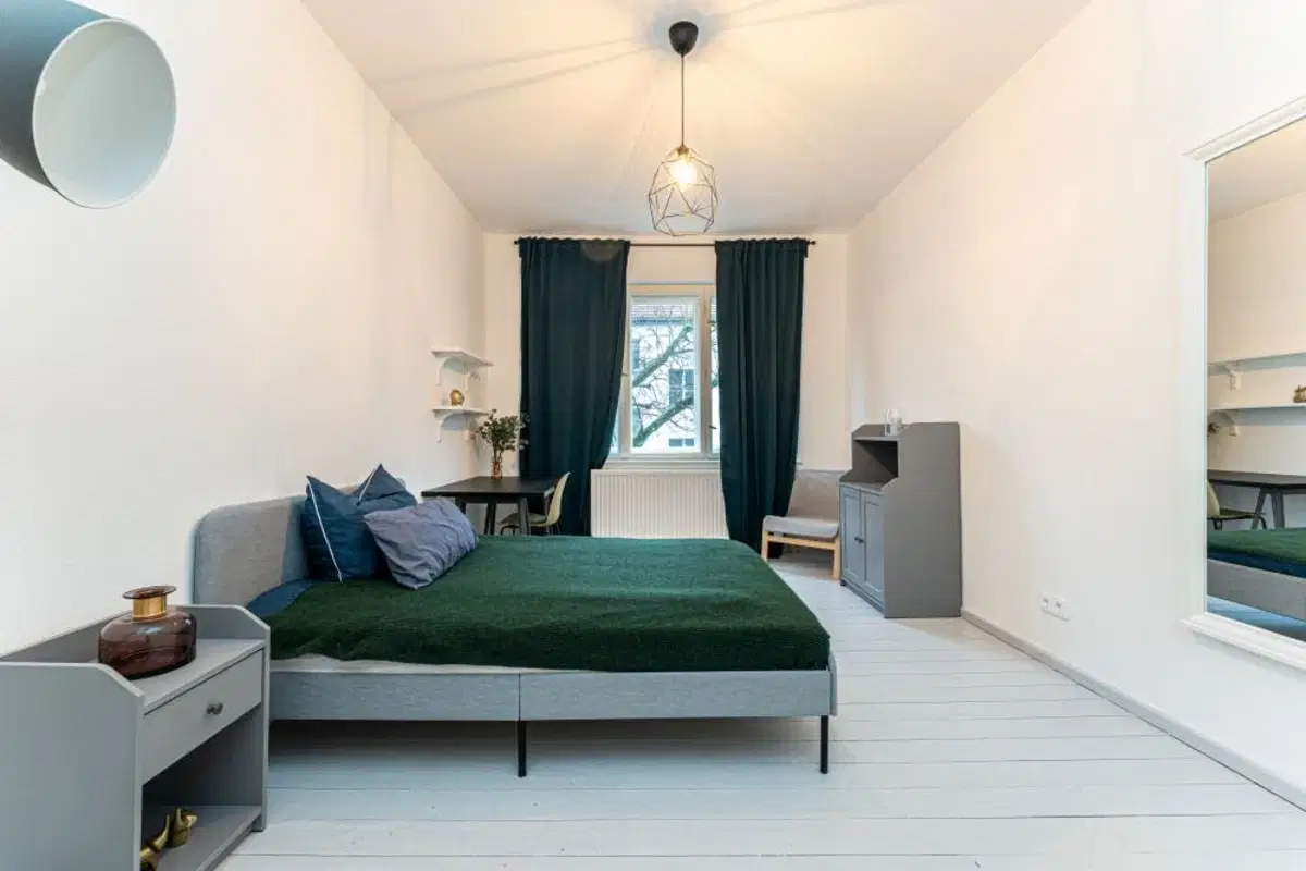 RM Lauterberger Straße 42, Berlin – Room In 3 Bed 1 Bath (#L42.22.3.)