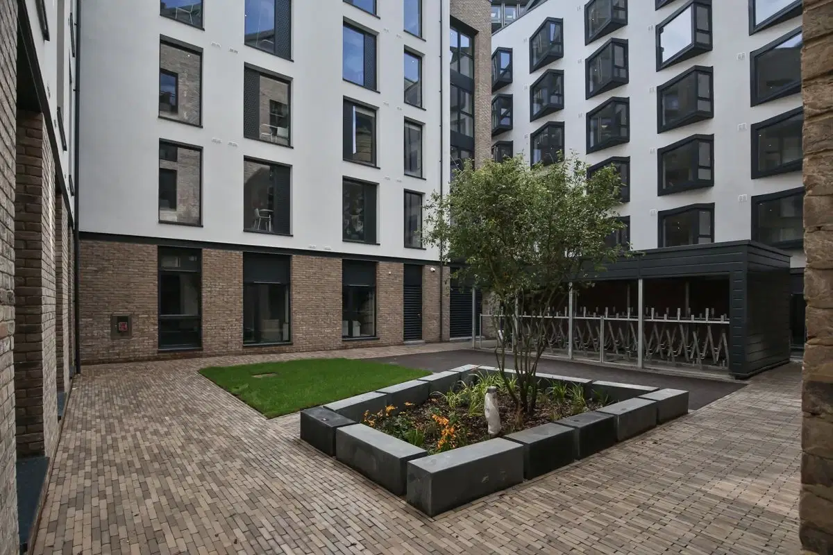 27 King's Stables Road, Edinburgh – Exterior