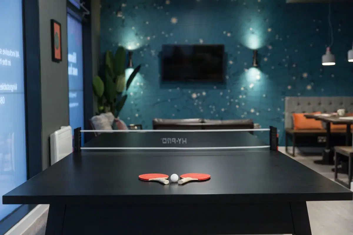 27 King's Stables Road, Edinburgh – Amenities