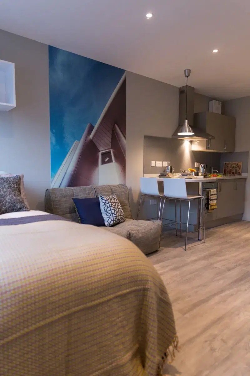 Oldgate House, Huddersfield – Bedroom