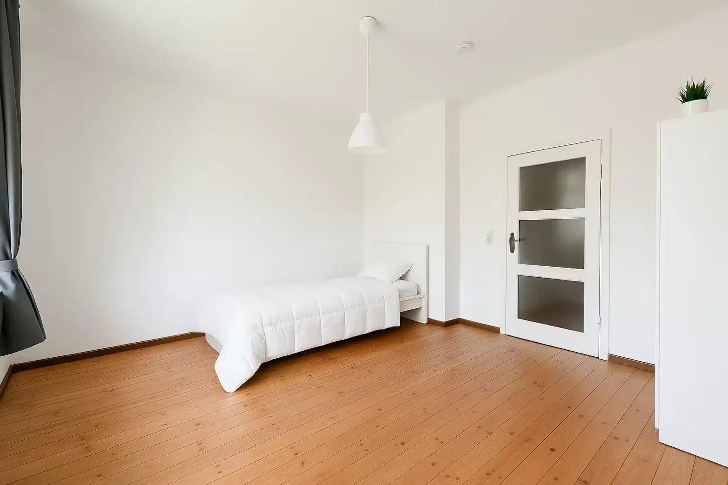 RM Treseburger Ufer 44, Berlin – Room In 3 Bed 1 Bath (#21.3.)