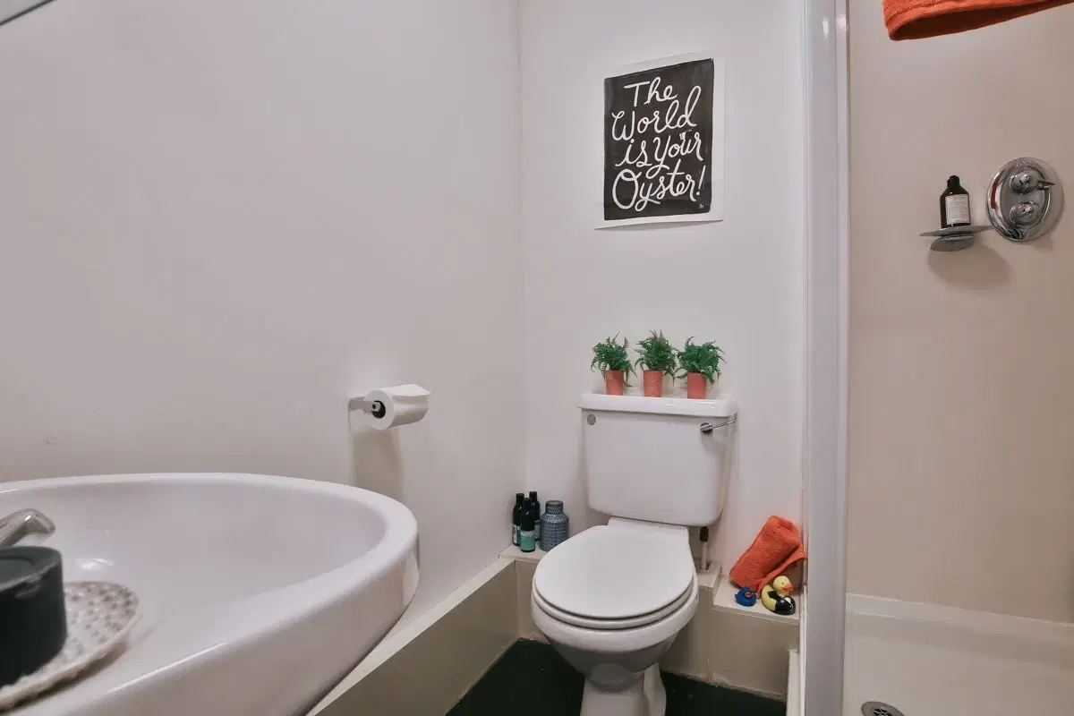 77 - 81 Penny Street, Lancaster – Bathroom