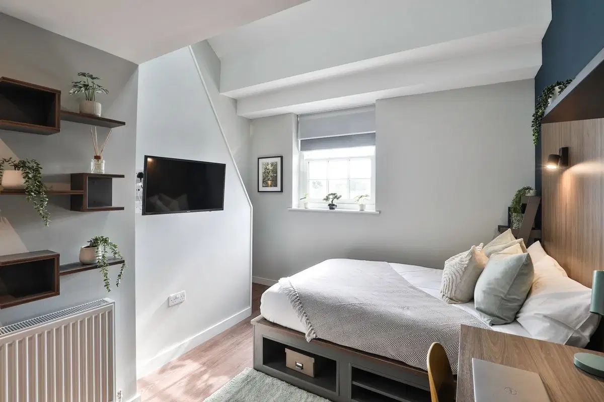 St Mary's, Bristol – Premium Duplex