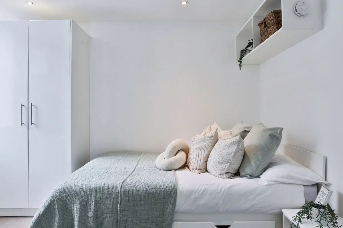 Picturehouse Apartments, Exeter – Classic Studio