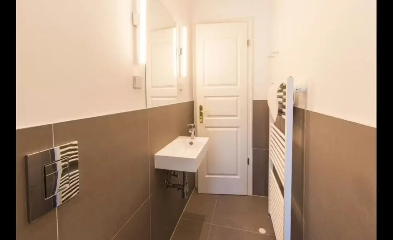 RM Schulstraße, Berlin – Room In 6 Bed 2 Bath (#SCH41.3.)