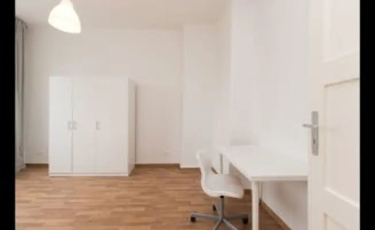 RM Friedrichsbrunner Straße 42, Berlin – Room In a 2 Bed 1 Bath (#F42.11.1.)