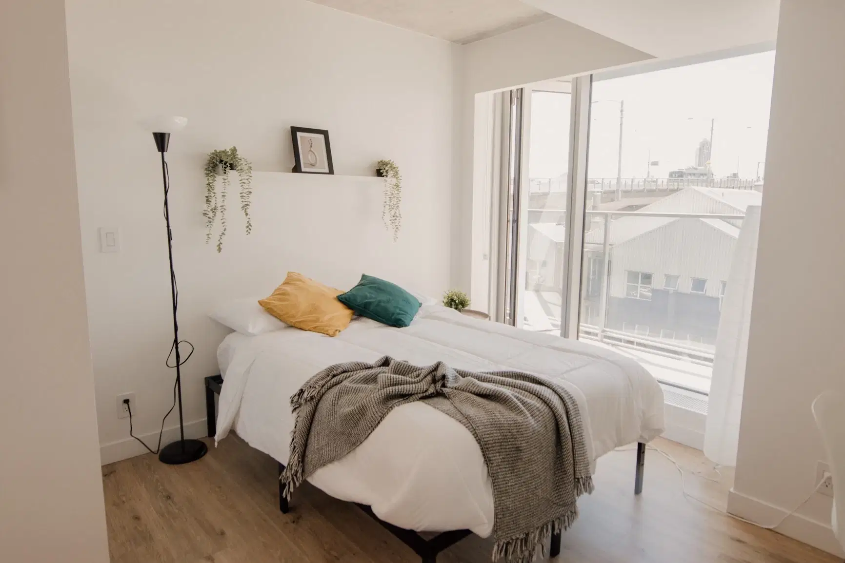 1477 Continental St, Vancouver – Durer Master Unit 916 (1 Bed 1 Bath)