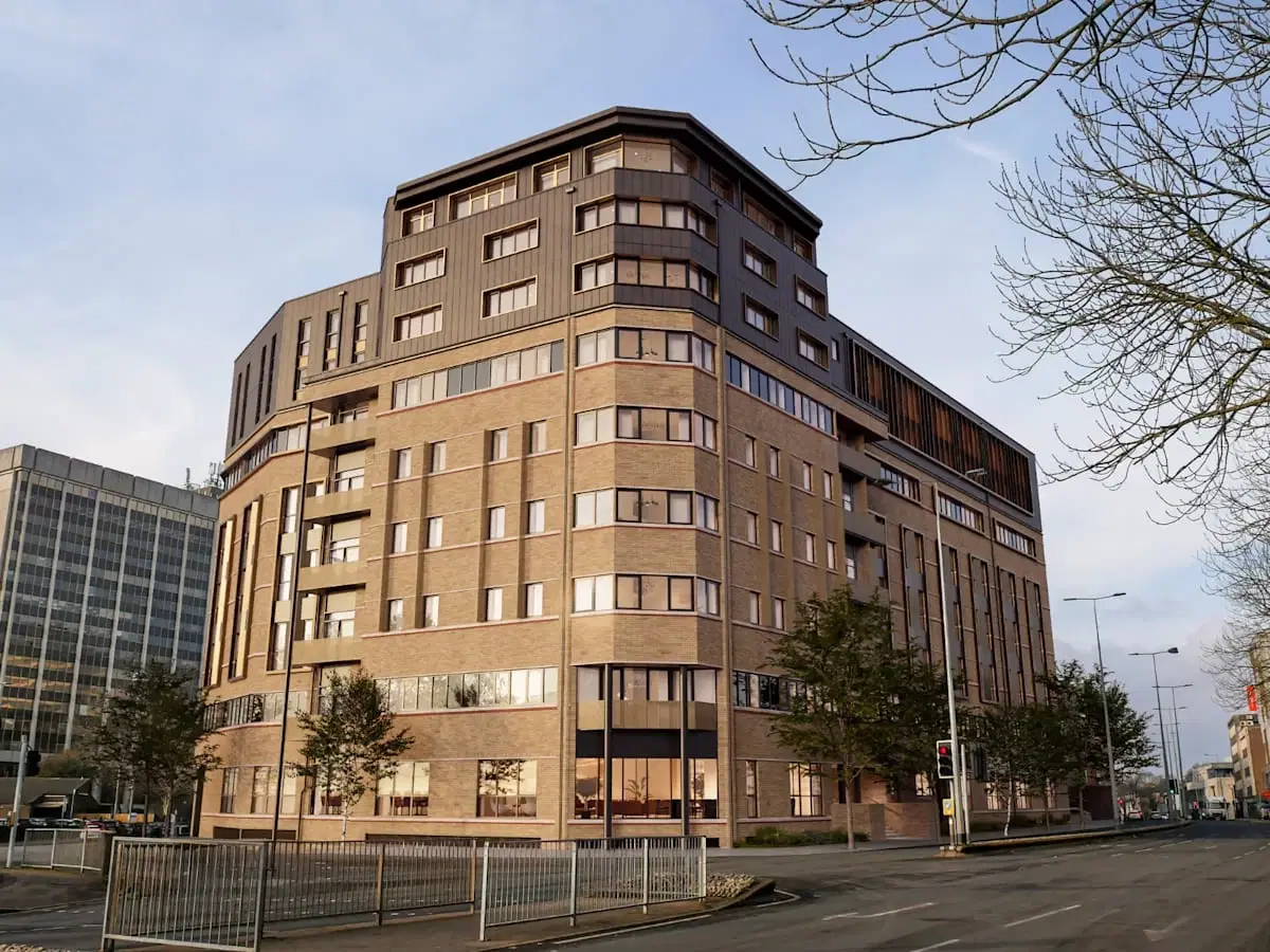 Fitz & Knox, Cardiff – Exterior