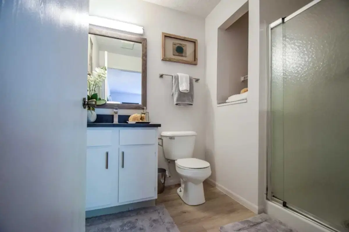Enclave at Albany Park, Westerville – Bathroom