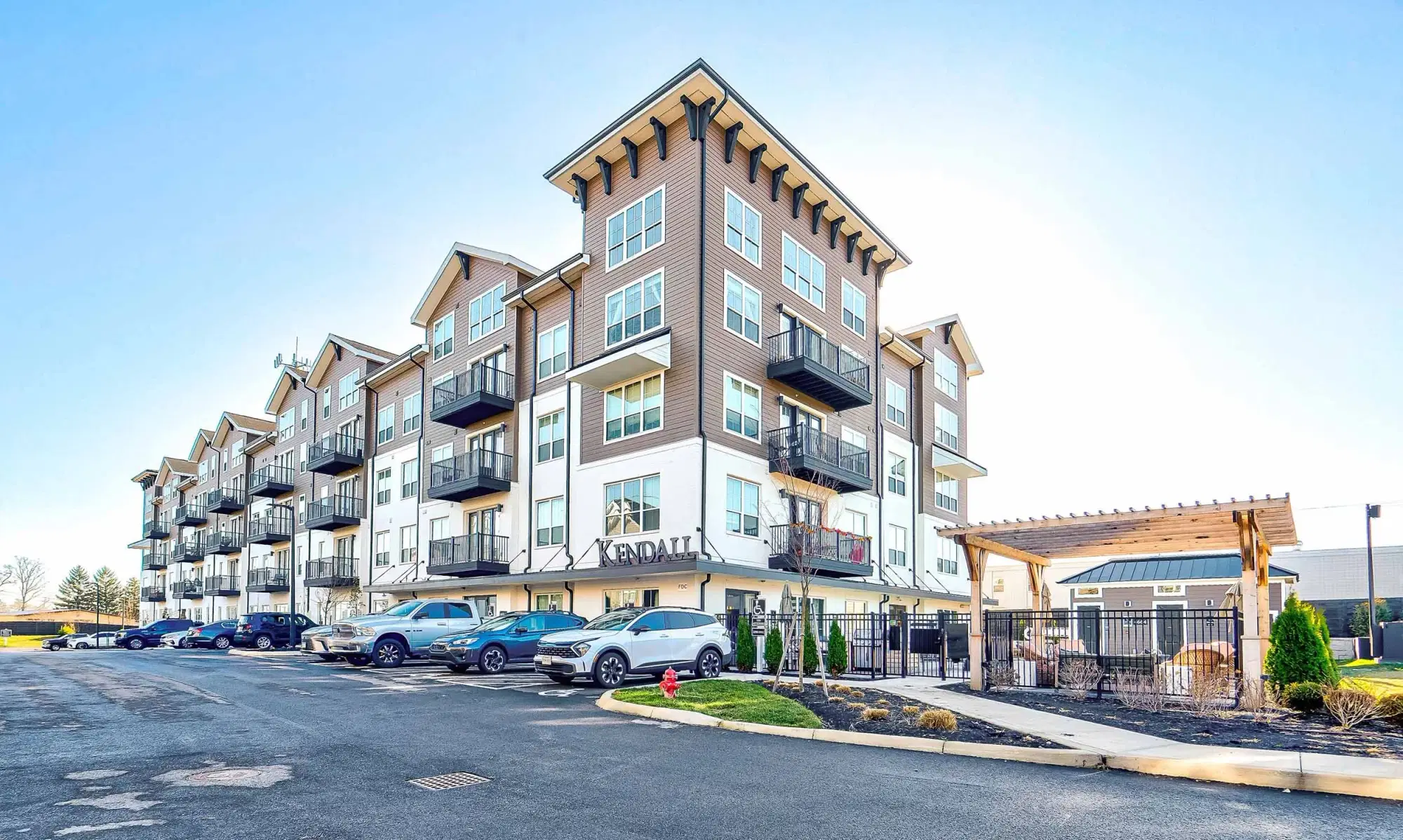 Kendall Park, Columbus – Exterior