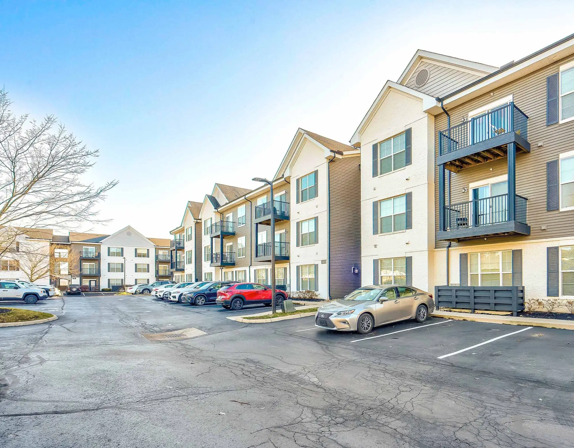 Kendall Park, Columbus – Exterior