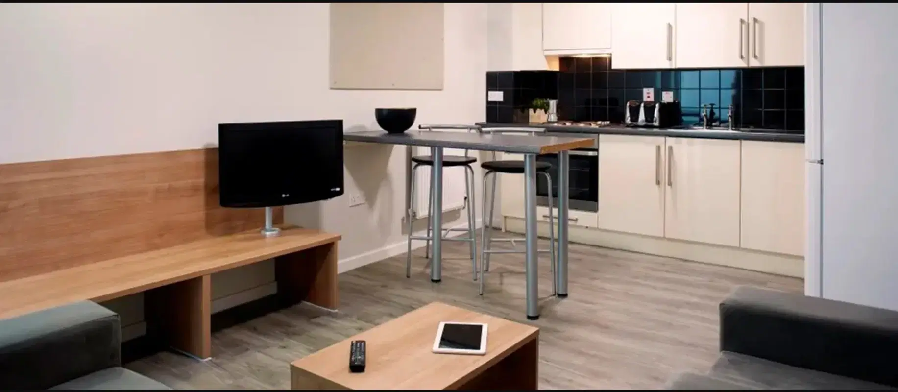 Chapter South Bank, London – Silver Apartment