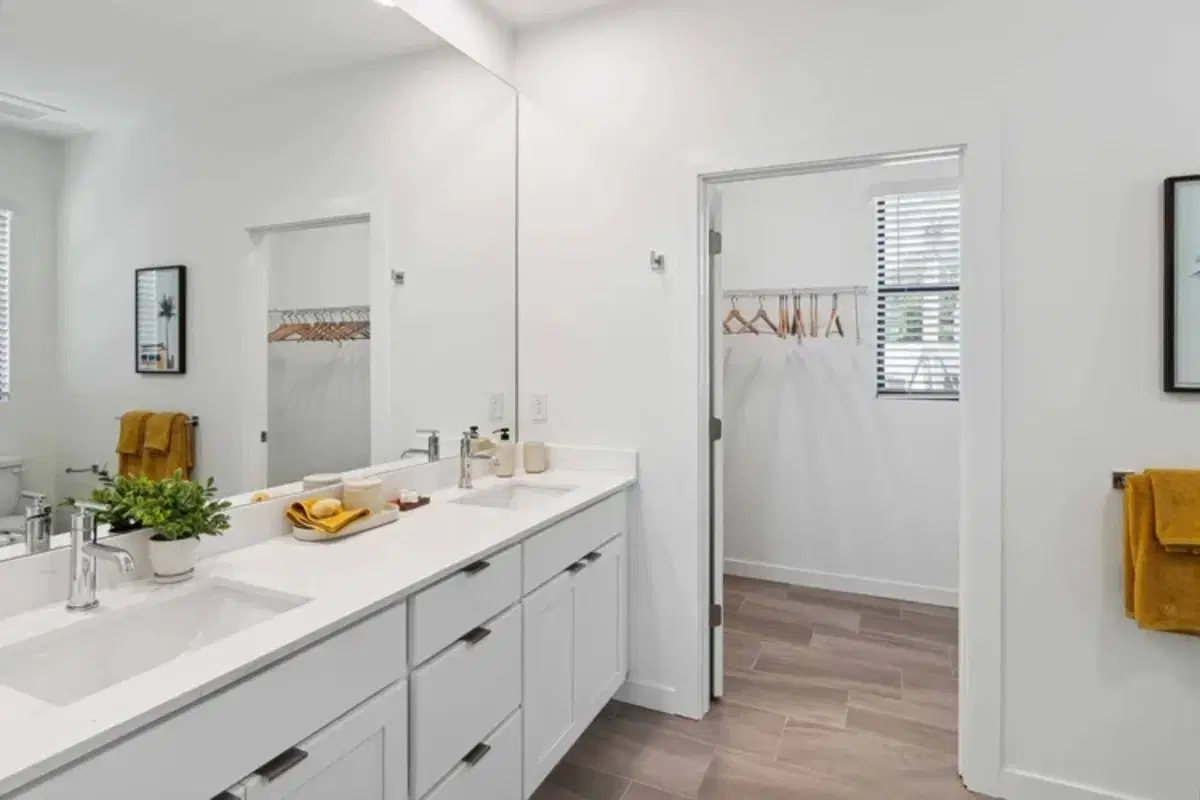 Swell By Soltura, Bonita Springs – Bathroom