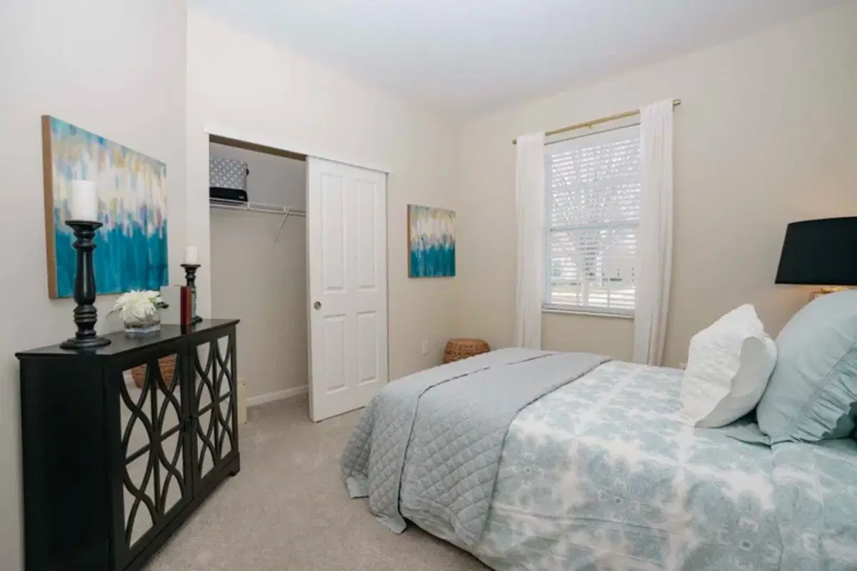 Woods at Perry Lane, Westerville – Bedroom