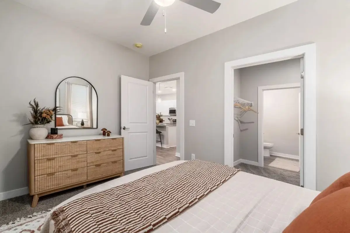 Trailhead Vista, Newark – Bedroom