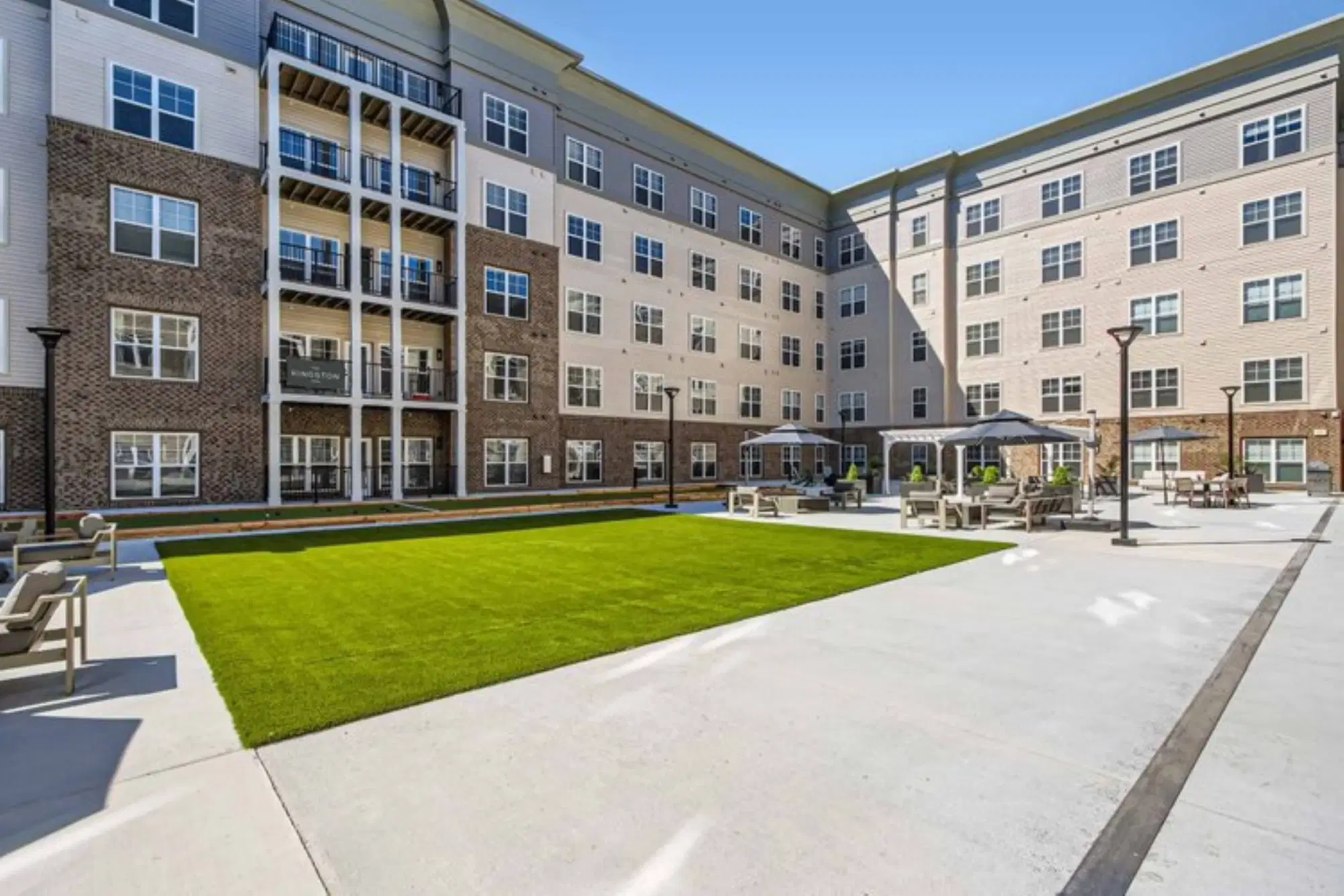 The Kingston, Upper Arlington – Exterior