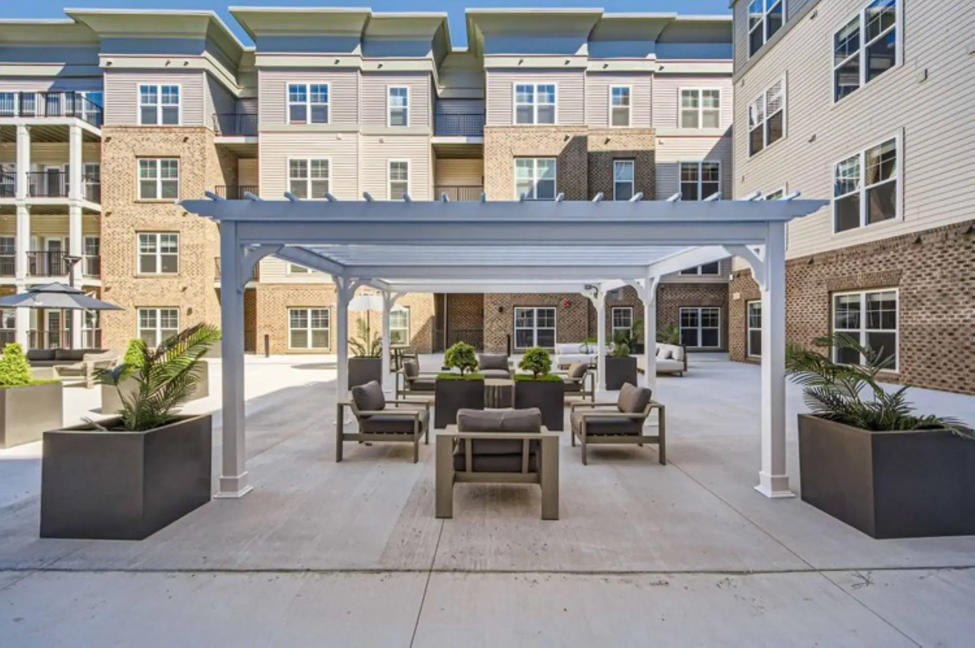 The Kingston, Upper Arlington – Exterior
