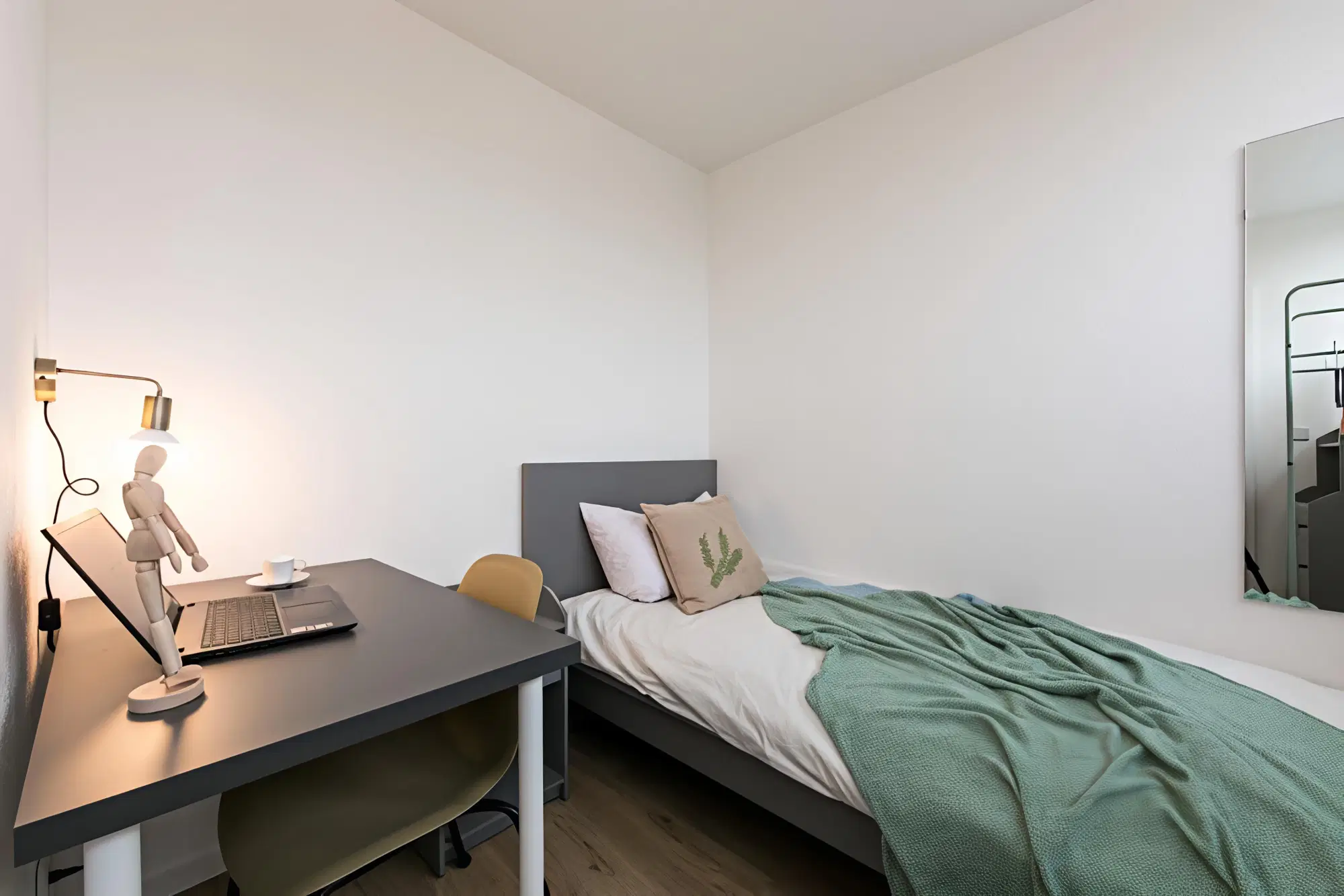 RM Bismarckstraße 106, Berlin – Room In 6 Bed 2 Bath (#71.6.106.)