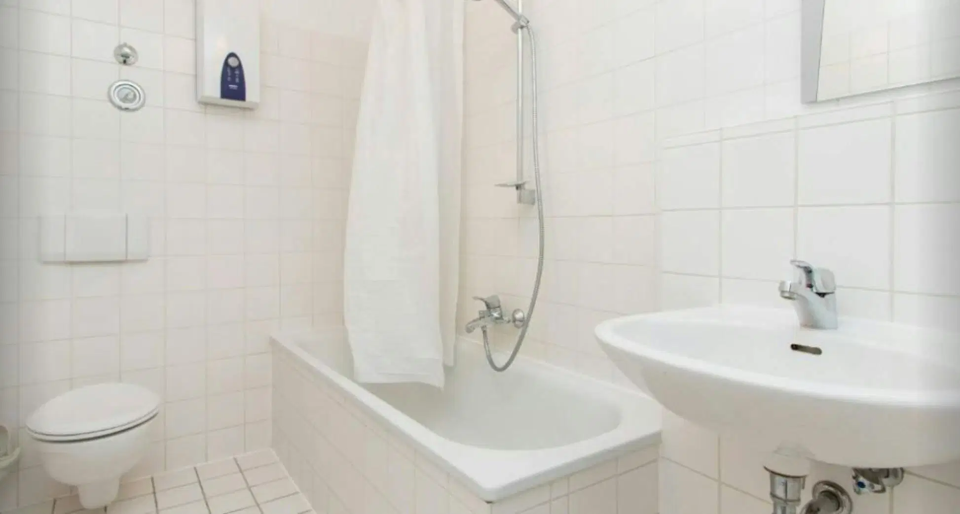 RM Bismarckstraße 72, Berlin – Room In 4 Bed 1 Bath (#B52.4.)