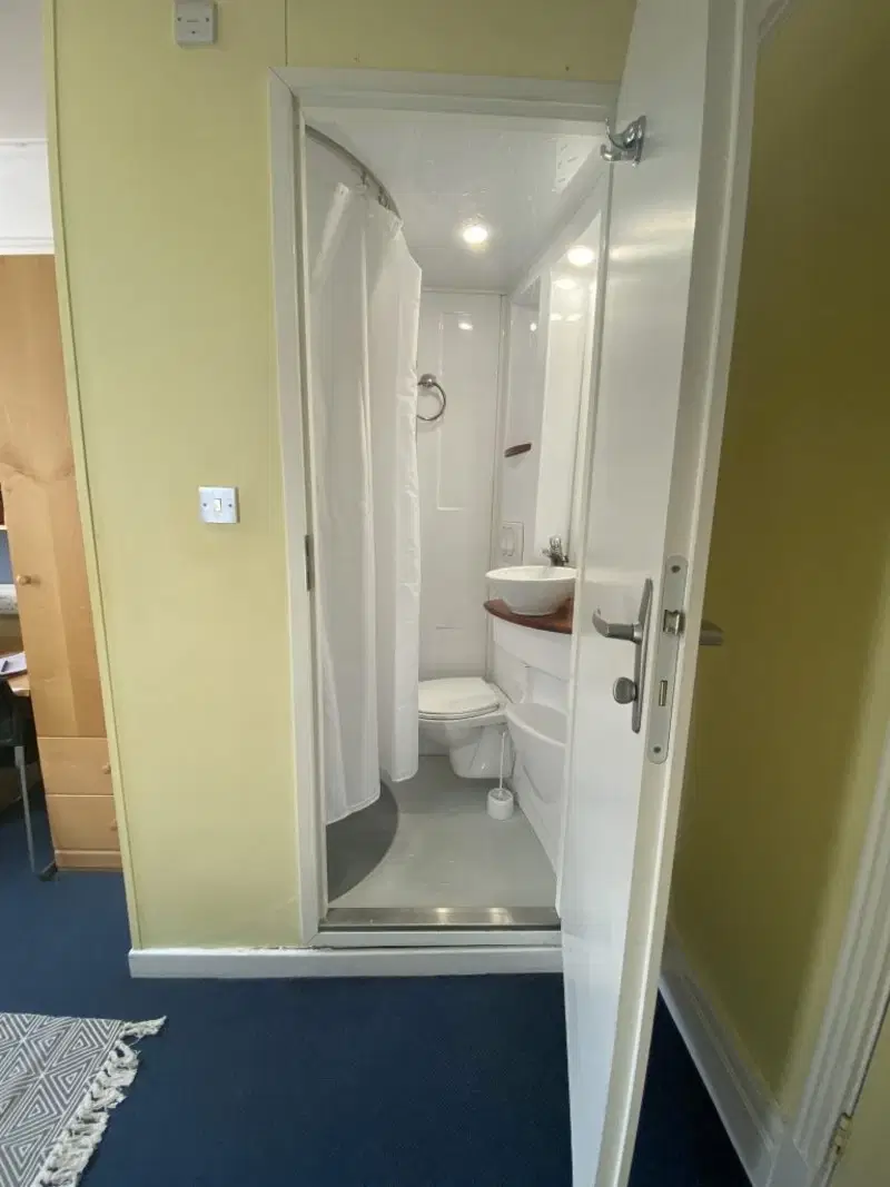 Hartley Hall, Manchester – Bathroom
