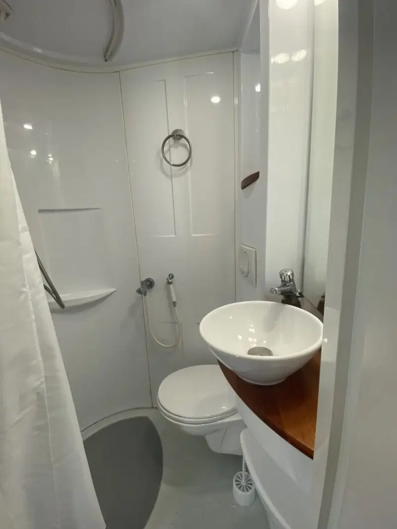 Hartley Hall, Manchester – Bathroom