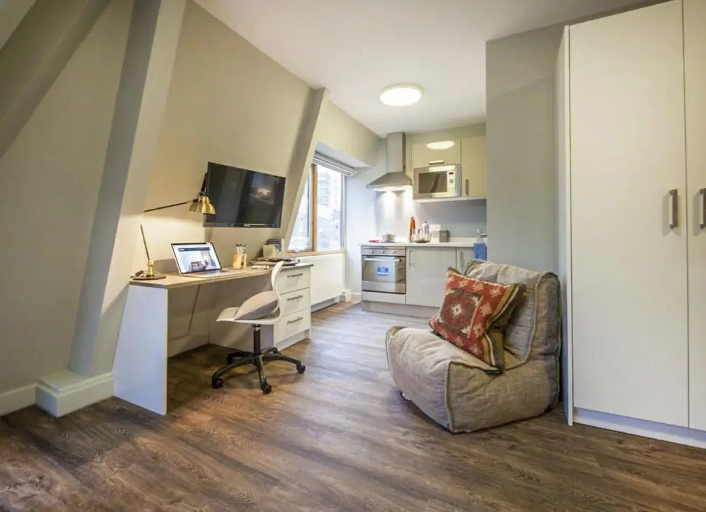 Halsmere Studios, London – Platinum Studio