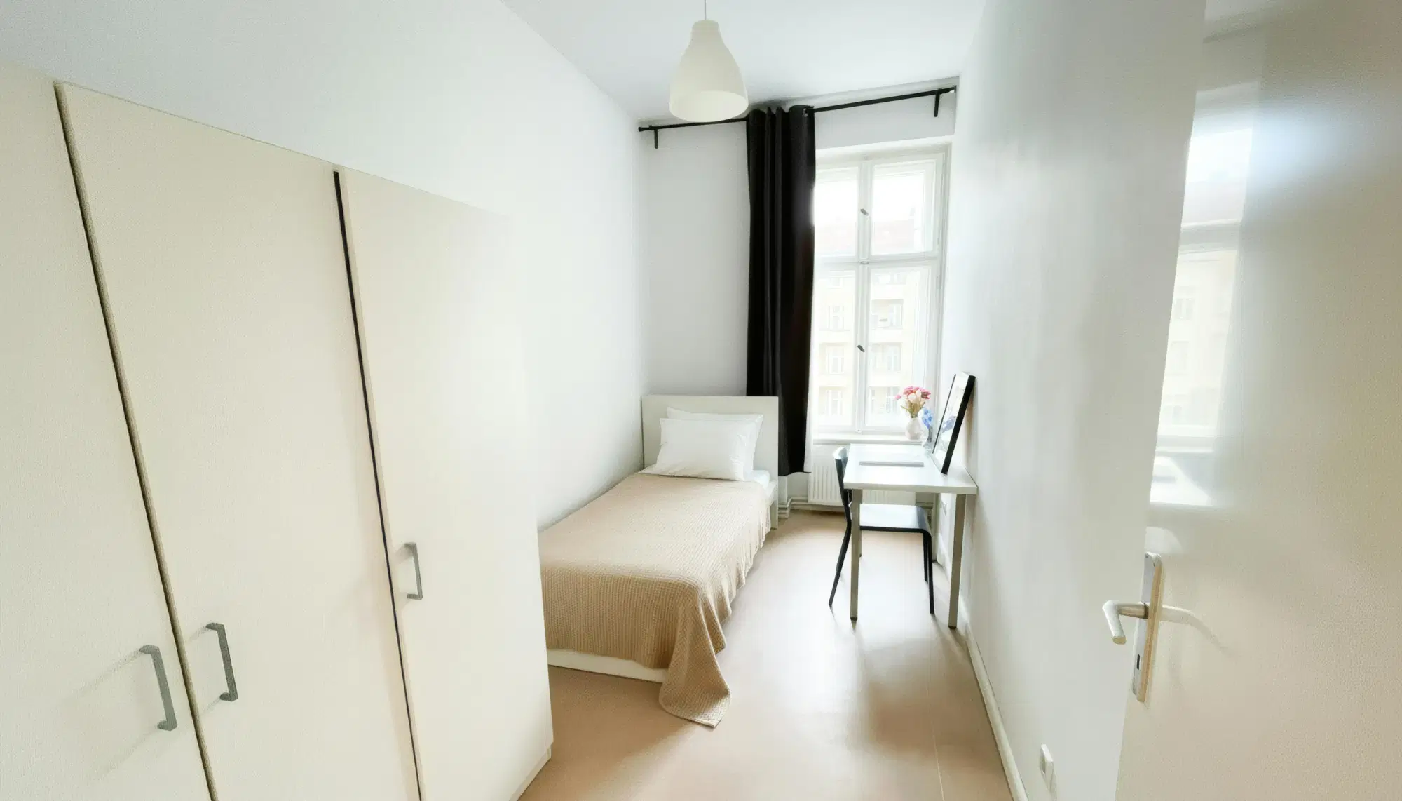 RM GreifswalderStraße 227, Berlin – Room In a 5 Bed 1 Bath (#GRW31.3.)