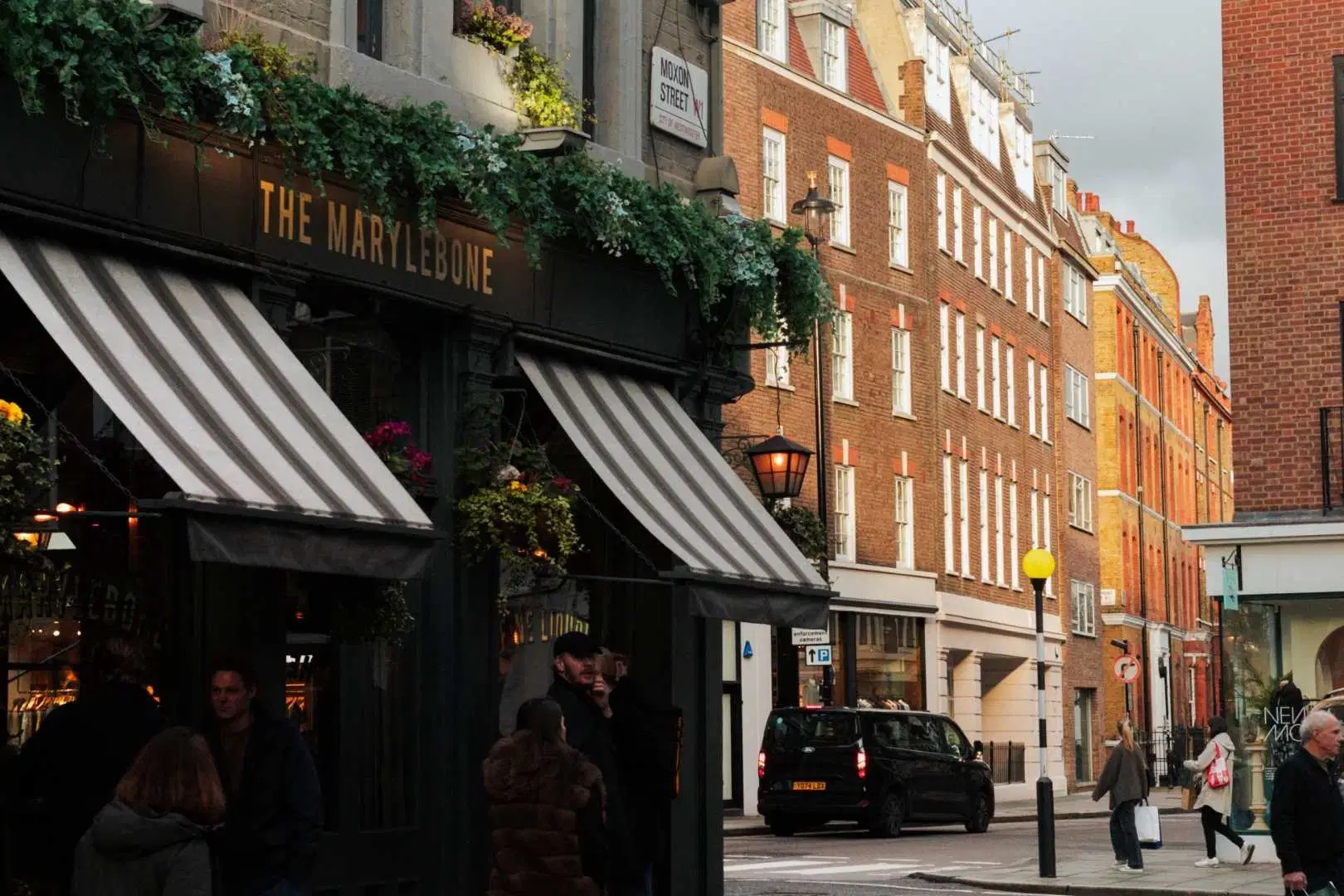 The Weymouth, London – Exterior
