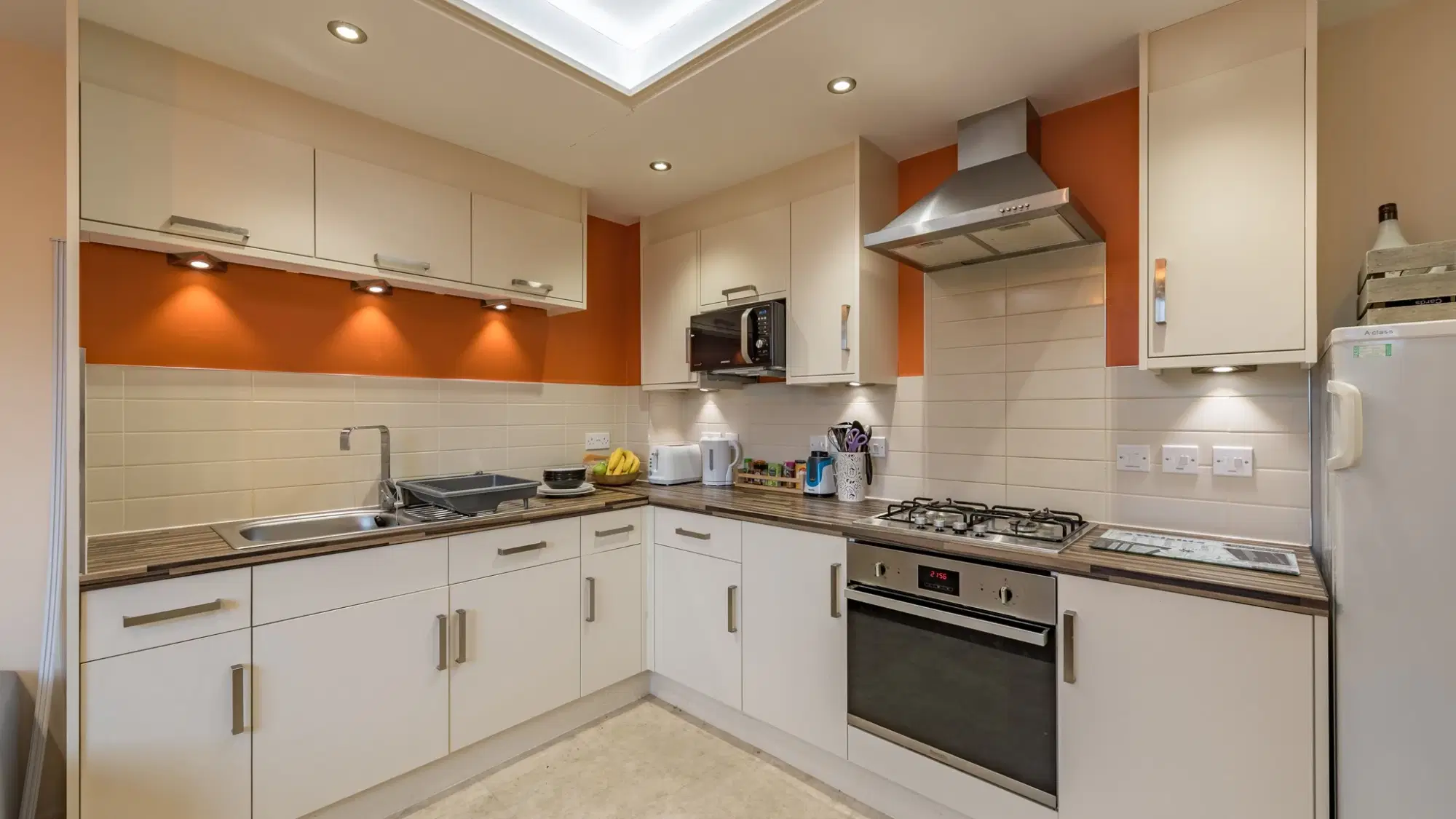 Doris Birdsall Halls, Bradford – Kitchen