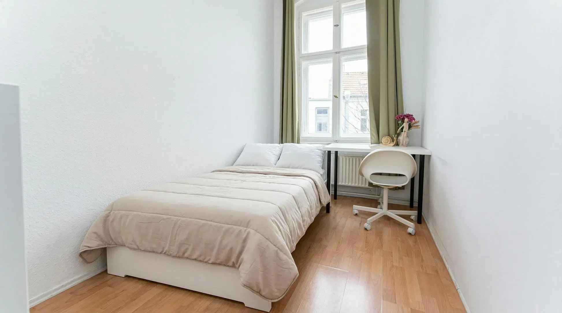 RM Bochumer Straße 1A, Berlin – Room in a 6 Bed 1 Bath (#42.6.)