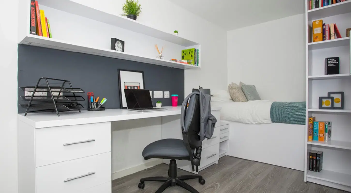 Cube Ealing, London – Large Standard Studio Plus