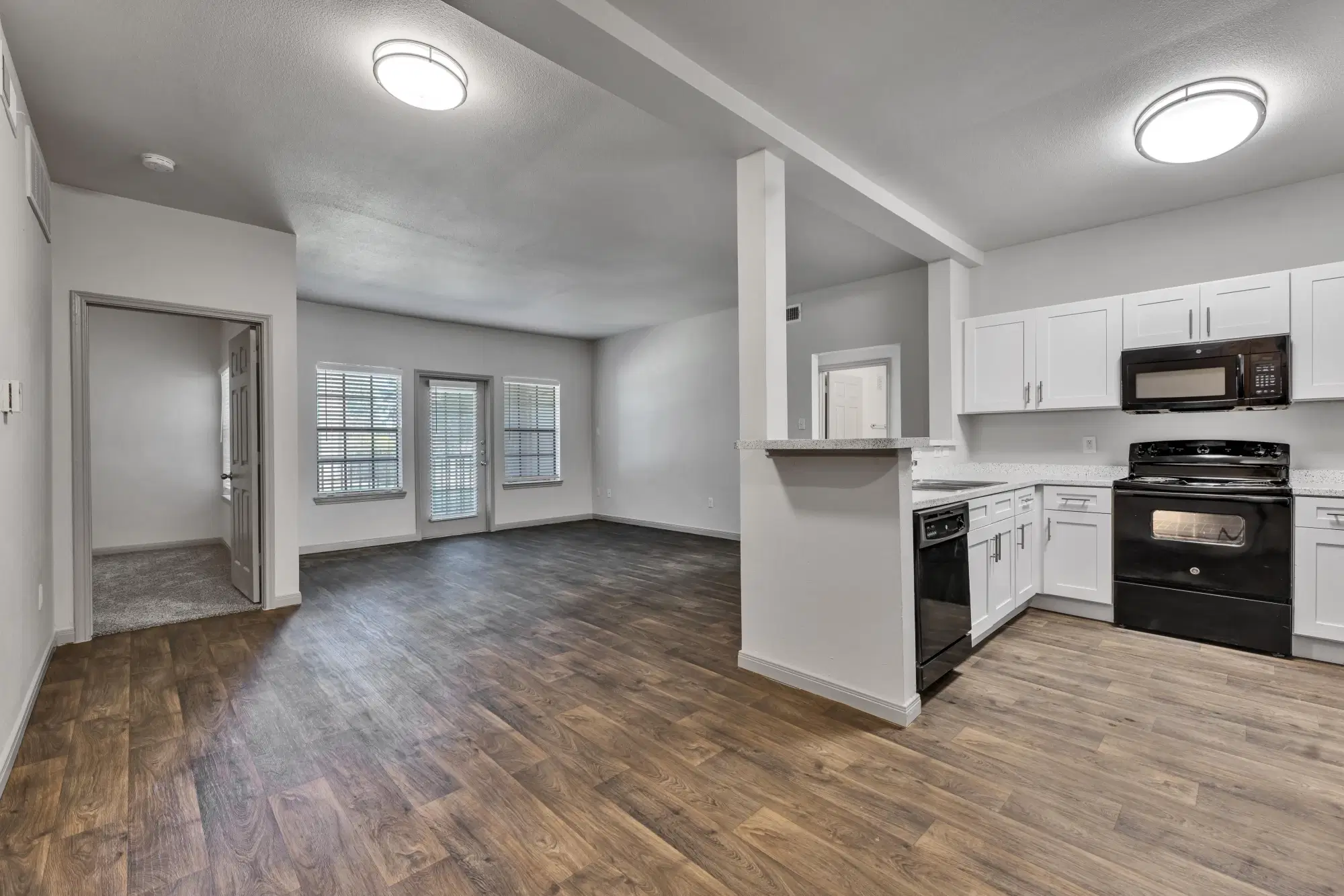 Arbors of Sam Houston, Huntsville – Kitchen