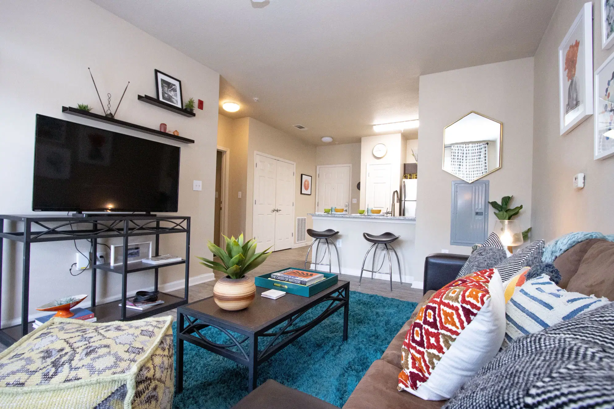 Rev at 1903, Oxford – Room in 2 Bedroom 2 Bathroom | 2X2
