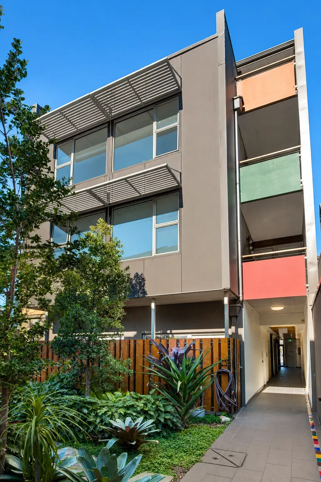 NESTL Annandale, Sydney – Exterior