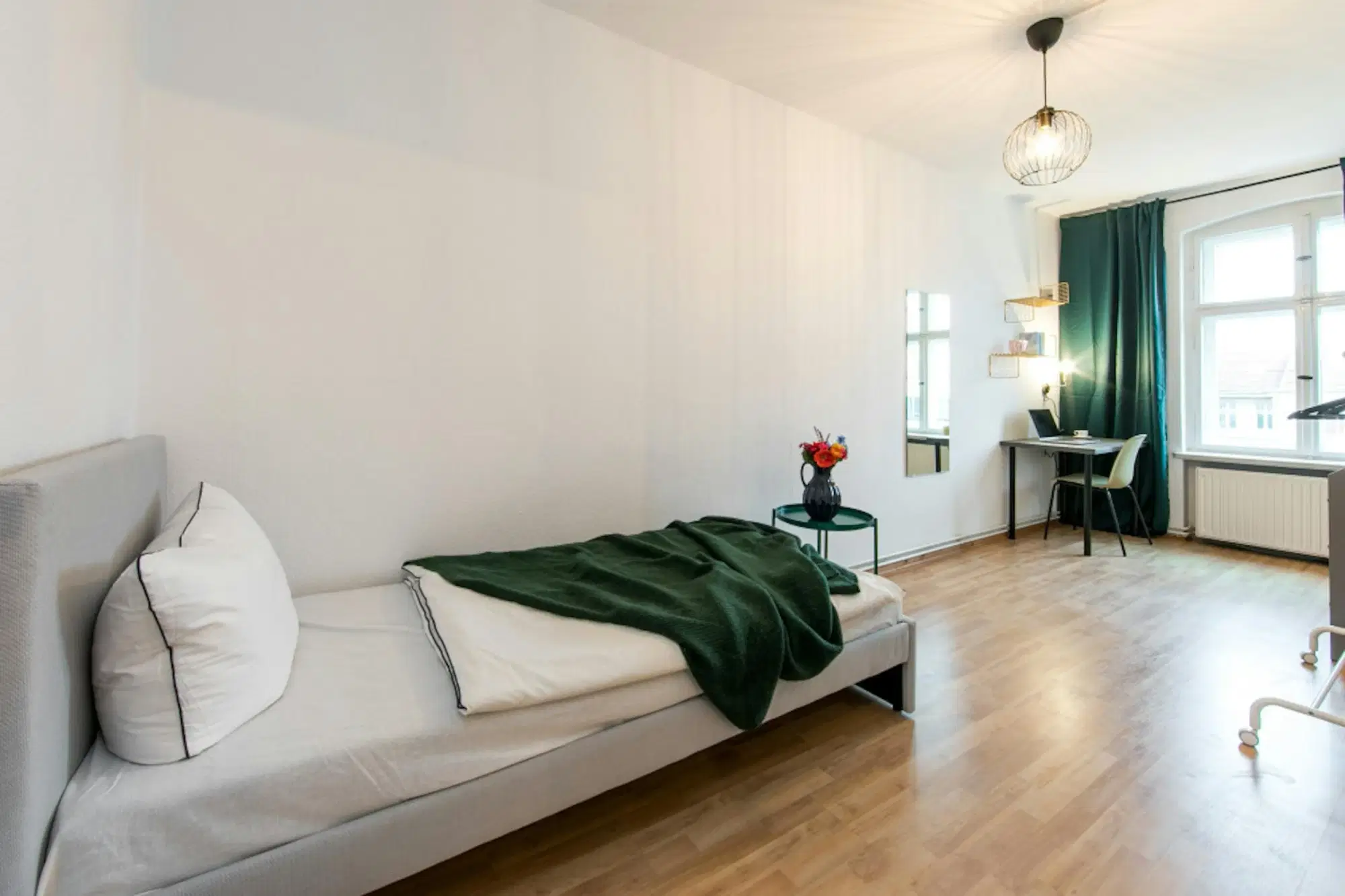 RM GreifswalderStraße 227, Berlin – Room In a 5 Bed 1 Bath (#GRW51.1.)